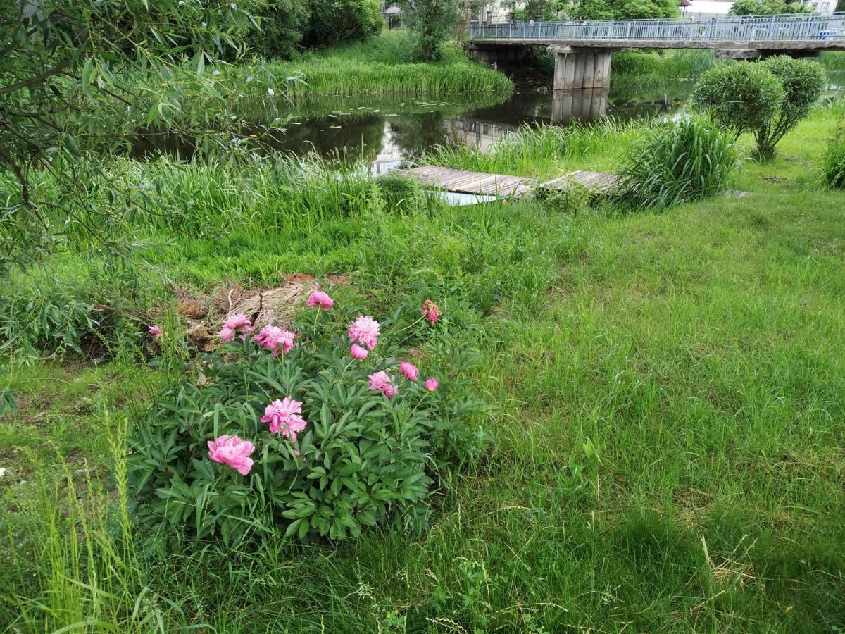 9 Min From Palanga! Luxury House On The River And Sauna Kretinga Exterior photo